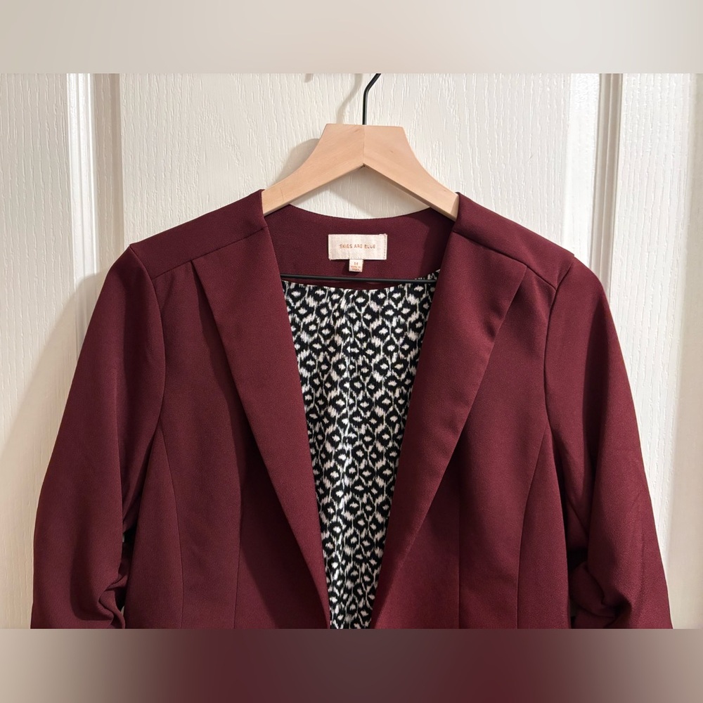 Women’s Skies Are Blue collarless ruched sleeve blazer in deep burgundy size M - Picture 2 of 7